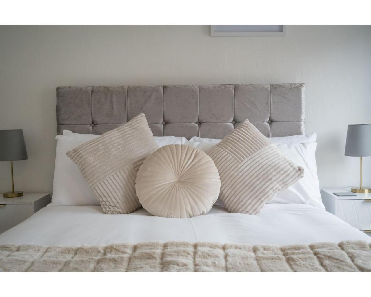Central Belfast Apartments Chic Luxe R&R Quarto foto